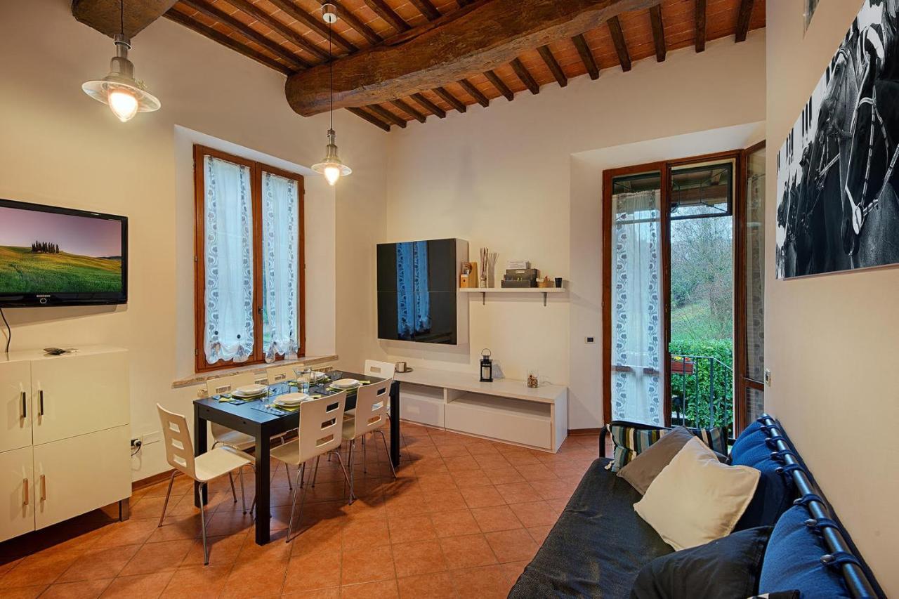 Casazappa - In Centro A Piedi, Parcheggio E Giardino Privato Leilighet Siena Eksteriør bilde